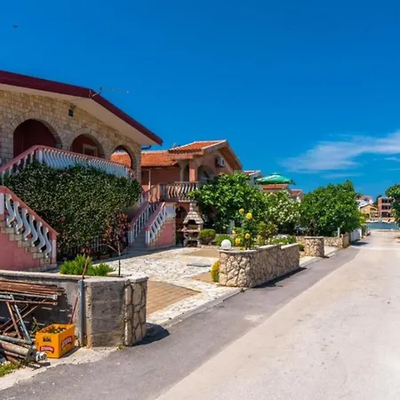 Lecek Cozy Apartment *